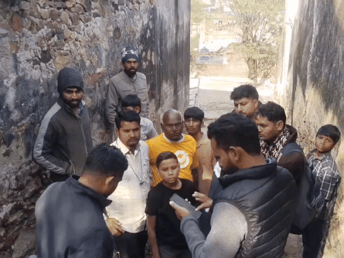 नारनौल में तेंदुए को लेकर दहशत बरकरार:घर में घुसने की सूचना से बढ़ी चिंता, ग्रामीणों और प्रशासन के दावों में विरोधाभास