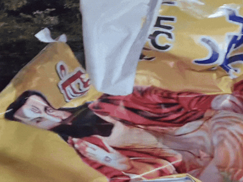 जालंधर के कपूरथला चौक पर बवाल:श्री गुरु रविदास जी का बोर्ड फाड़ने के आरोप,व्यक्ति को पकड़कर पुलिस के हवाले किया