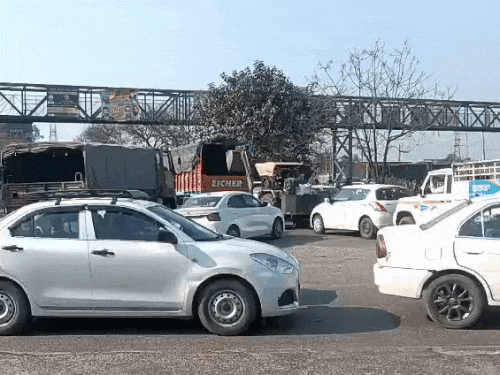 जालंधर में युवक गायब होने पर हाईवे जाम किया:4 दिन से गायब है युवक, लूट का किया था विरोध; डेढ़ घंटे बाद खुला जाम