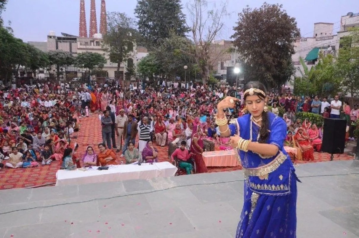 गणगौर की धूम: राजस्थानी लोकगीतों और नृत्यों से झूम उठा रामनगर