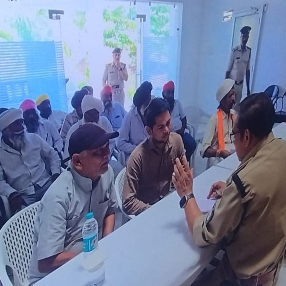 बड़वानी में ‘पुलिस खेल उत्सव’ शुरू:युवाओं को नशे-अपराध से दूर रखने की कोशिश; ग्राम रक्षा समितियों को सक्रिय करेंगे