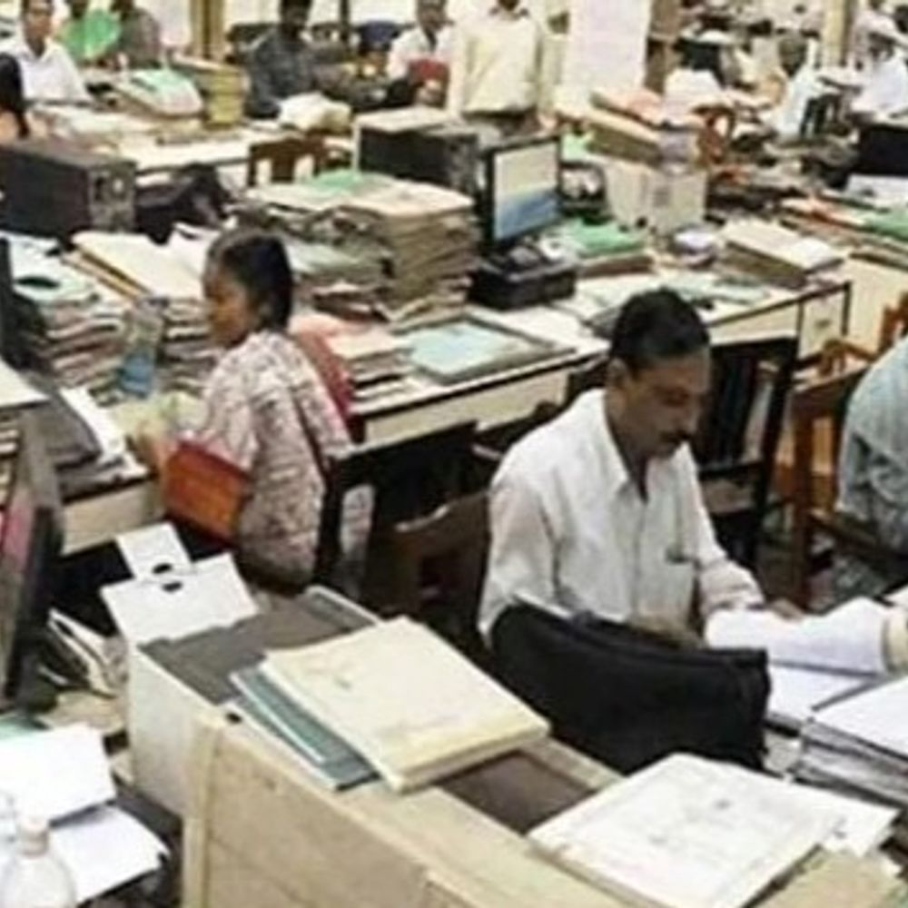 मंत्रालय के कर्मचारी फिर लामबंद,आंदोलन की तैयारी:कैशलेस हेल्थ स्कीम, चौथा समयमान वेतनमान मुख्य मांगें, राजभवन-विधानसभा के कर्मचारी भी हो सकते हैं शामिल