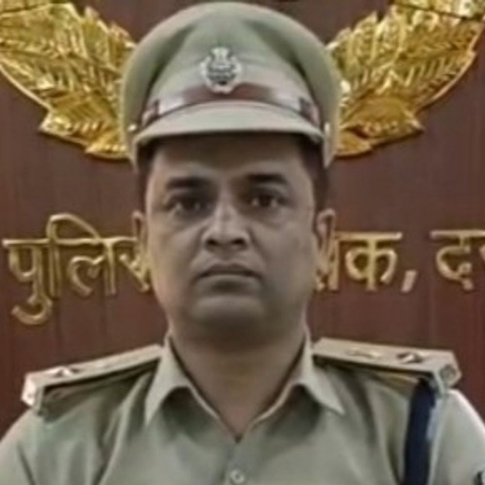 दरभंगा में सिमरी थाना के पुलिसकर्मी निलंबित:काम में लापरवाही का आरोप, पीड़ित से पैसों की मांग की थी