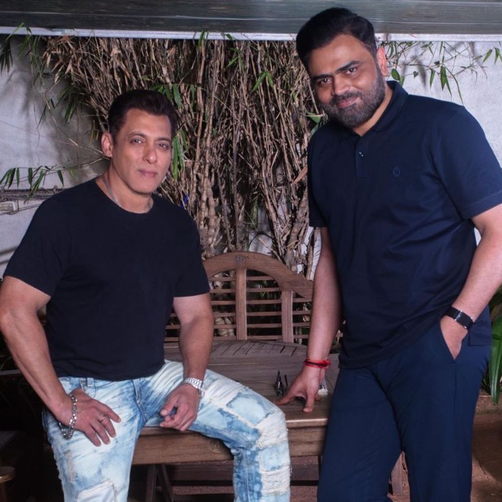 सलमान खान की नई फिल्म का ऐलान:साउथ के फिल्ममेकर वामशी पेडिपल्ली काम करेंगे; अप्रैल से शुरू होगी शूटिंग