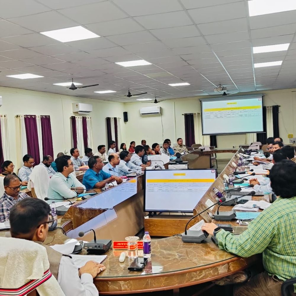 राष्ट्रीय लोक अदालत को लेकर थानाध्यक्षों के साथ बैठक:दरभंगा में 14 मार्च को होगा आयोजन; डीएम ने रिपोर्ट पेश करने का दिया आदेश