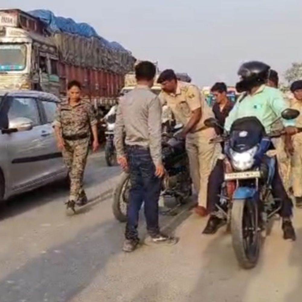 दरभंगा में टैंकर ने बाइक सवार को कुचला, मौत:पुलिस ने टैंकर के ड्राइवर को किया गिरफ्तार, दोनों वाहनों को किया जब्त