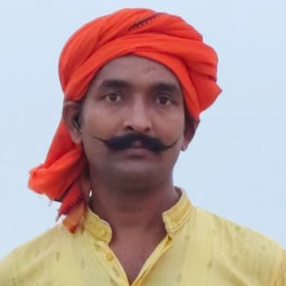 भोजपुर में तेज रफ्तार ट्रैक्टर ने बाइक में मारी टक्कर:हादसे में ससुराल जा रहे पति की मौत; पत्नी और 2 बच्चे घायल, इलाज के लिए पटना रेफर