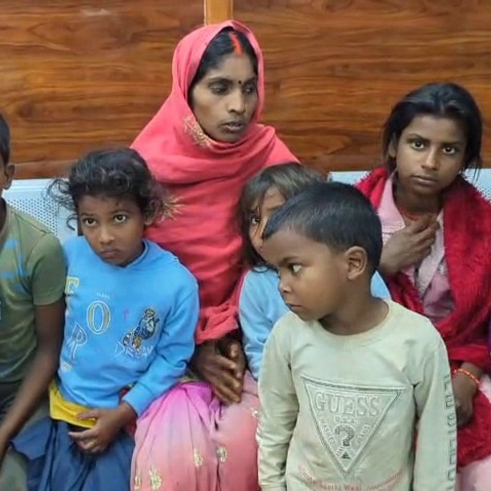 मछली में गिरी छिपकली, खाने से 9 लोग बीमार:आरा सदर अस्पताल में एडमिट, सभी एक ही परिवार के सदस्य; पेट दर्द और उल्टी की शिकायत