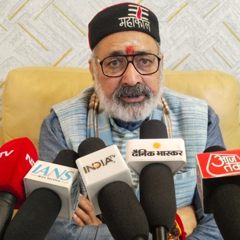 ‘बीपी स्कूल में नहीं बने अल्पसंख्यक छात्रावास’:बेगूसराय में गिरिराज सिंह बोले- खेलकूद की व्यवस्था बाधित होगी