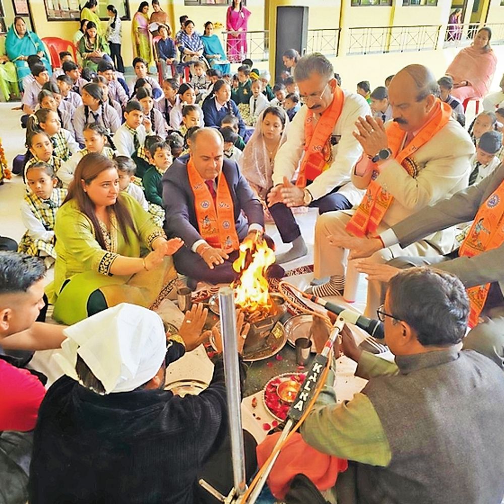 जगत ज्योति स्कूल में हवन यज्ञ से नए सत्र का आगाज