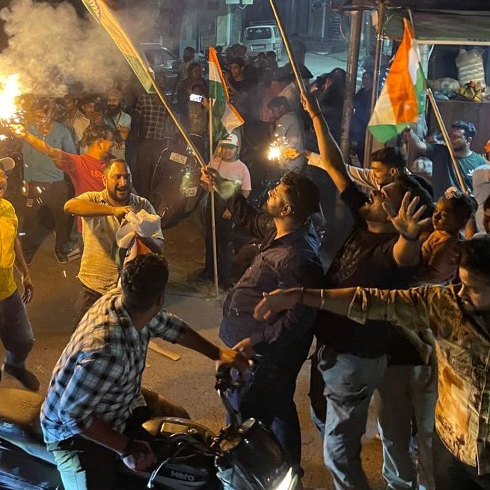 भारत की T-20 विश्व कप जीत पर हापुड़ में जश्न:सड़क पर निकला विजयी जुलूस, युवाओं ने की आतिशबाजी