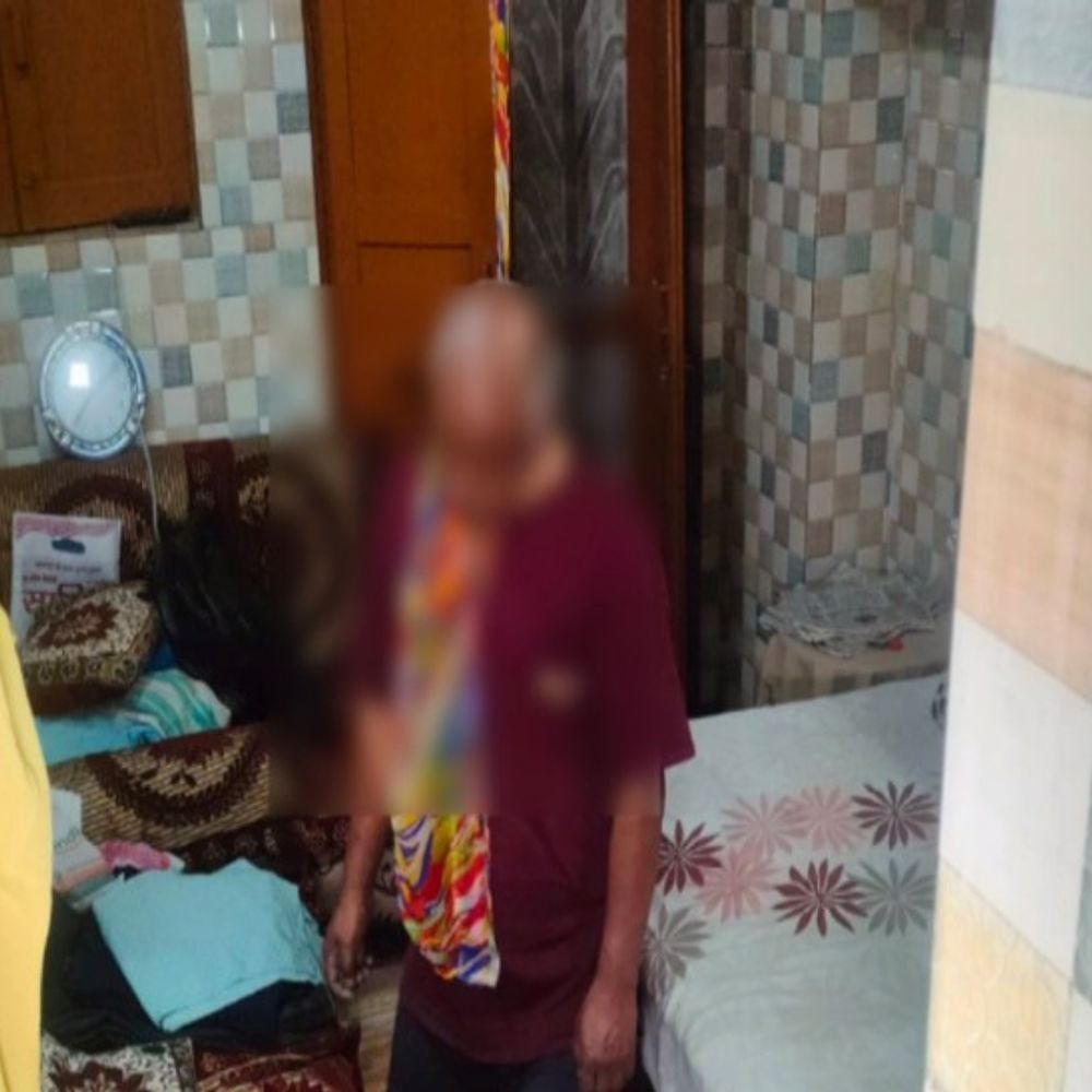 शाहजहांपुर में ओसीएफ कर्मी ने फांसी लगाकर आत्महत्या की:दो साल पहले पत्नी की हुई थी मौत, बाहर रहते हैं बच्चे