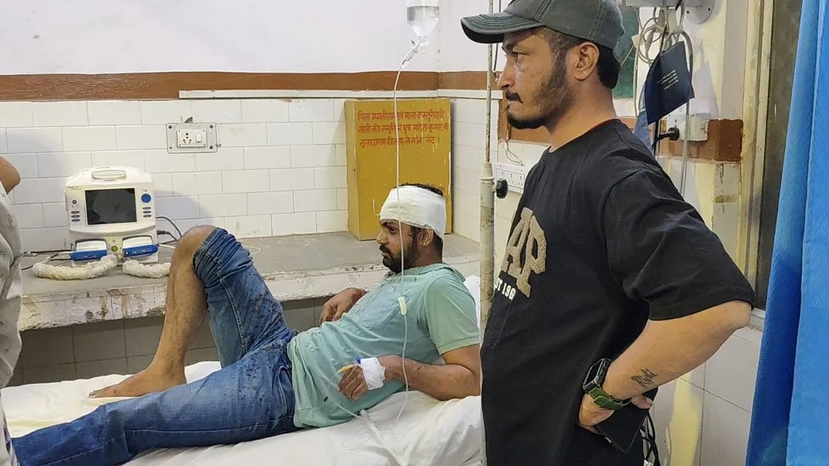 Video: रंजिश के चलते युवक पर हमला, गंभीर घायल