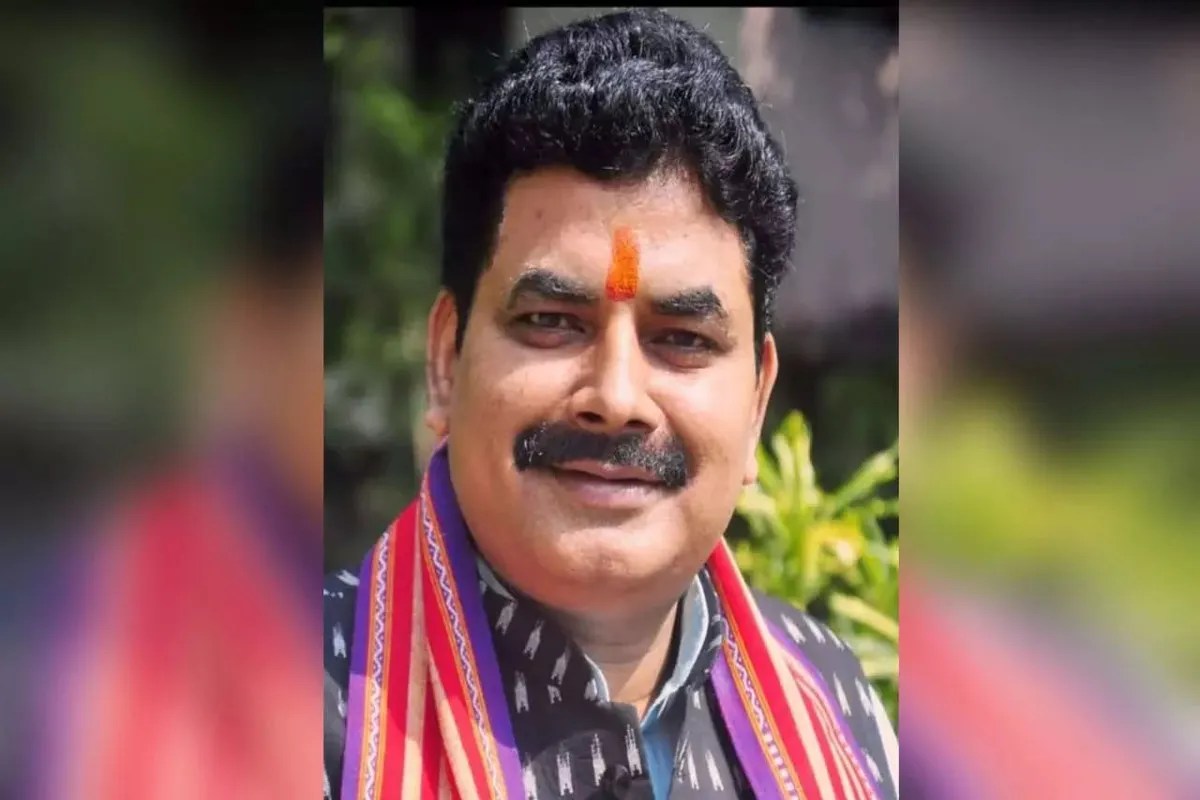 UP Police SI Exam: यूपी पुलिस एसआई परीक्षा के प्रश्न में ‘पंडित’ शब्द पर विवाद, जांच की मांग