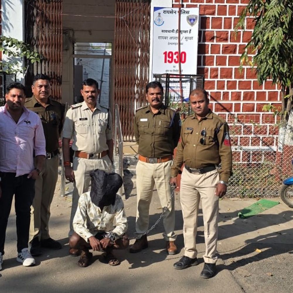 बाड़ी हिंगलाज मंदिर में चोरी का आरोपी गिरफ्तार,:चुराया था चांदी मुकुट और नगदी; अलग अलग राज्यों में 15 केस दर्ज