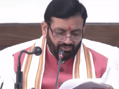 हरियाणा में दवा का रिकॉर्ड रियल टाइम सेंट्रलाइज्ड होगा:CM ने रिव्यू मीटिंग में दिए निर्देश; बोले- डॉक्टर ने बाहर की दवा लिखी तो कार्रवाई होगी