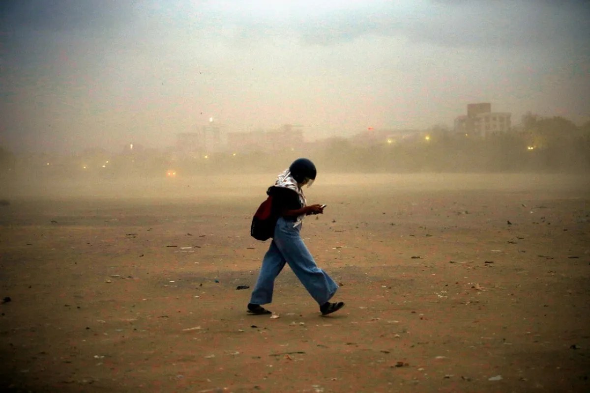 गुजरात में मौसम का बदला मिज़ाज,  बारिश-आंधी की आशंका