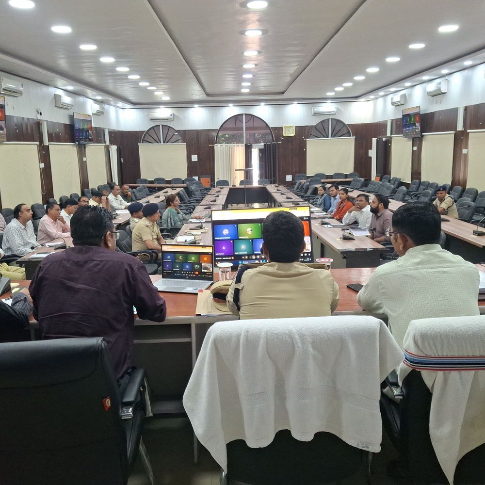 बांका में रामनवमी, चैती दुर्गा पूजा पर प्रशासन अलर्ट:DM-SP ने शांति व्यवस्था बनाए रखने के लिए की जॉइंट ब्रीफिंग