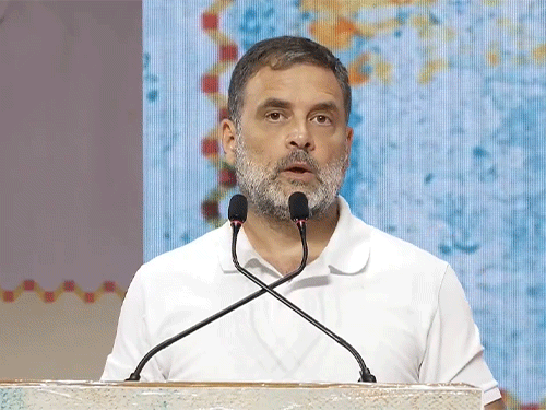 राहुल बोले-DU में इंटरव्यू से छात्रों को बाहर करते हैं:दिल्ली यूनिवर्सिटी ने कहा- पहले फैक्ट चेक करें, एडमिशन एंट्रेंस टेस्ट से होता