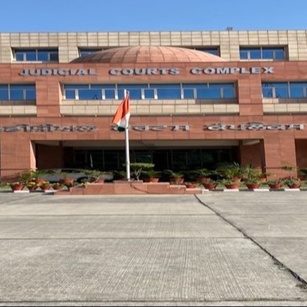 मोहाली कोर्ट ने रेप के आरोपी पति को बरी किया:सबूत और गवाहों के बयानों में विरोधाभास, सोशल मीडिया पर मुलाकात, दोस्ती के बाद शादी की