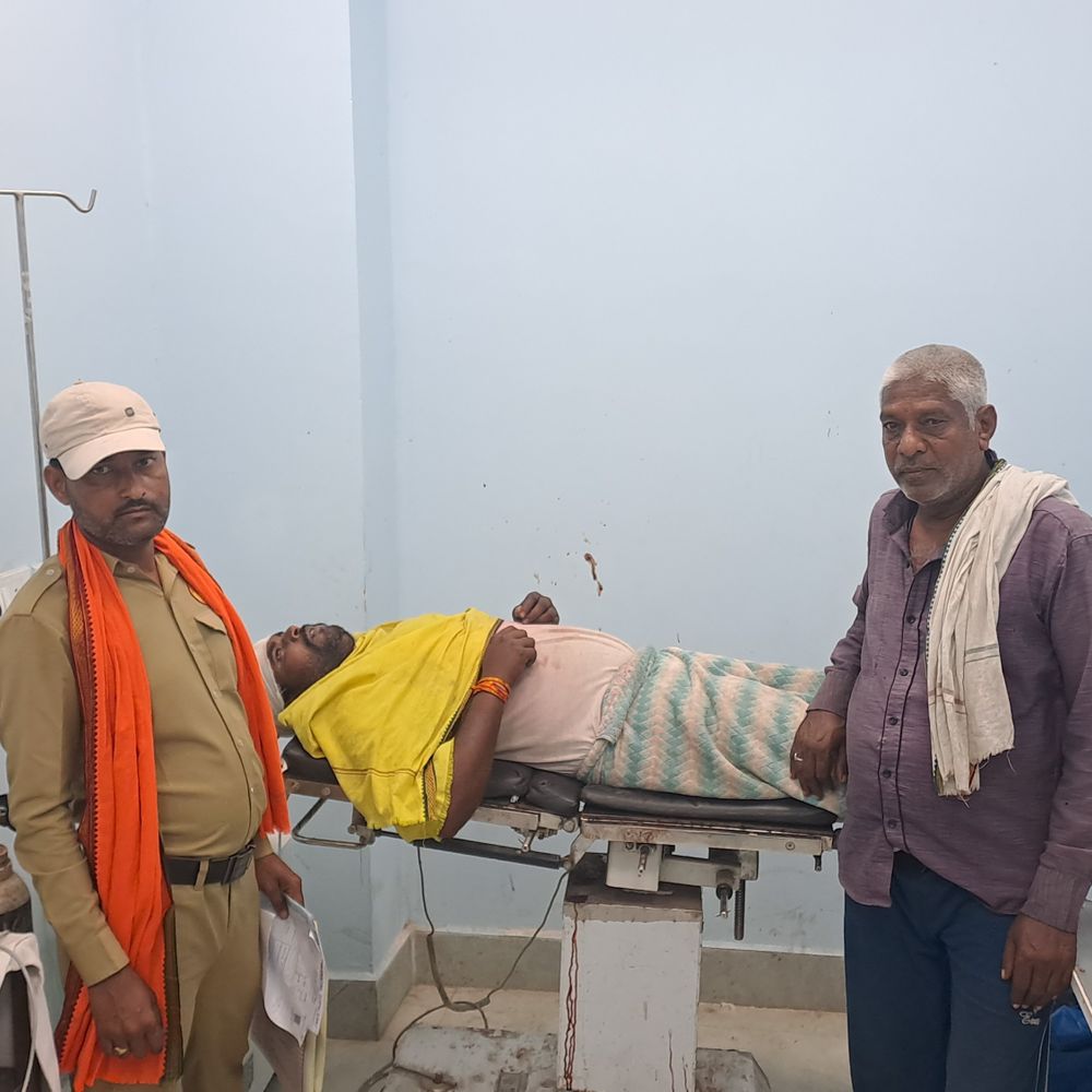 गोपालगंज पकहां गांव में जमीनी विवाद पर मारपीट:दो भाई गंभीर घायल, लाठी-डंडों से हमला, मॉडल अस्पताल में चल रहा इलाज