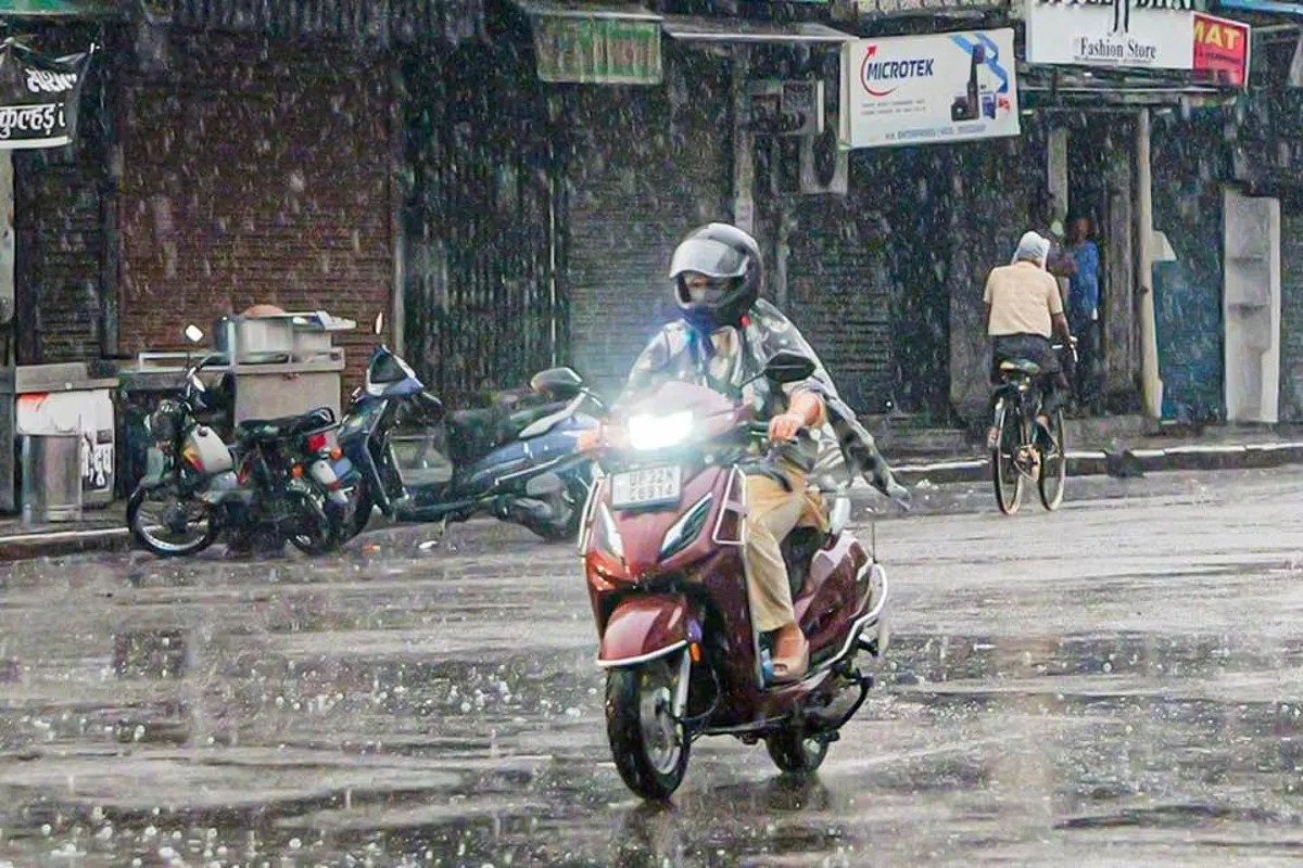 UP Weather Change: लखनऊ में बढ़ेगा तापमान, एक हफ्ते में 10 डिग्री तक गर्मी बढ़ने के आसार