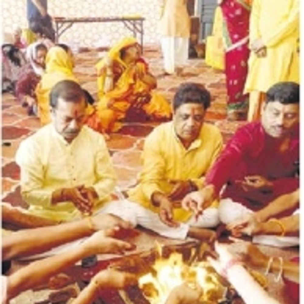गोविंददेवजी मंदिर में श्रद्धालुओं ने किया दशांश हवन
