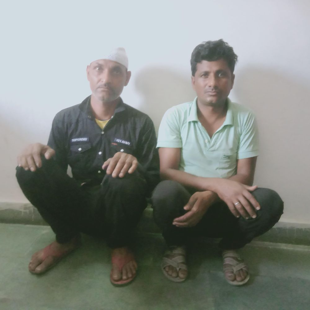 हनुमानगढ़ में फायरिंग मामले में 2 आरोपी गिरफ्तार:बंदूक और बाइक भी जब्त, खेत पर रखवाली कर रहे किसान को मारी थी गोली