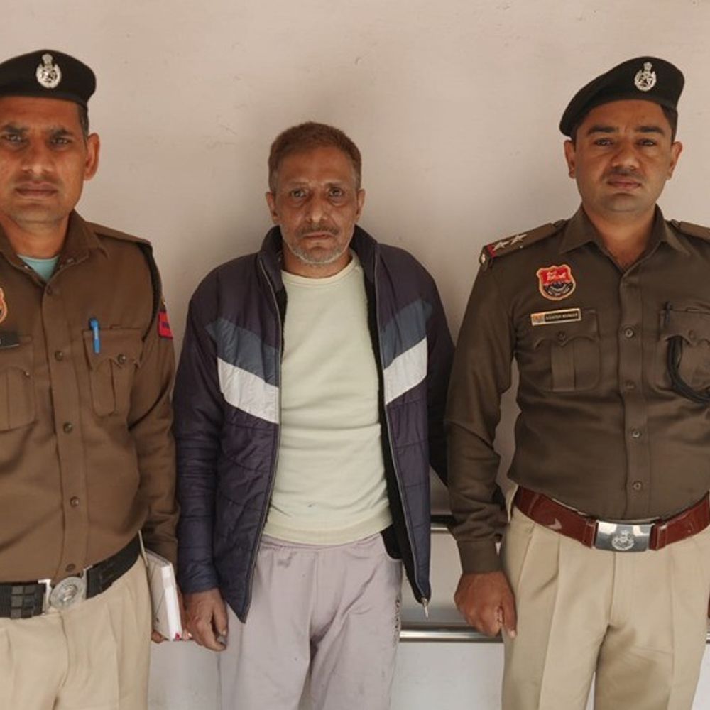 सोनीपत में दो साल से फरार तस्कर गिरफ्तार:दो साथी पहले चढ़ चुके पुलिस के हत्थे; हेरोइन सप्लाई मामले में थी तलाश