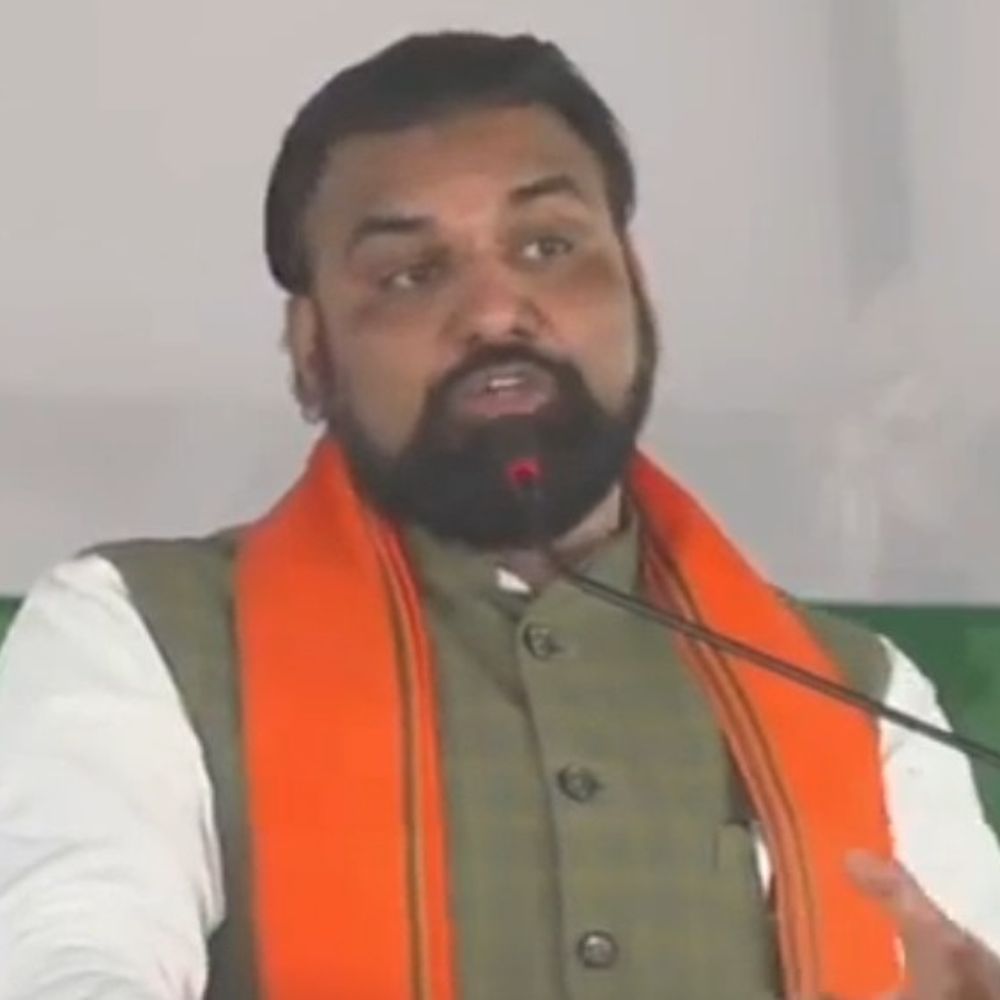 ड्रैगन फ्रूट की खेती की डिप्टी CM ने की तारीफ:किशनगंज में बोले- बिहार में ऐसा पहली बार; इंजीनियरिंग छोड़ किसान कर रहे खेती