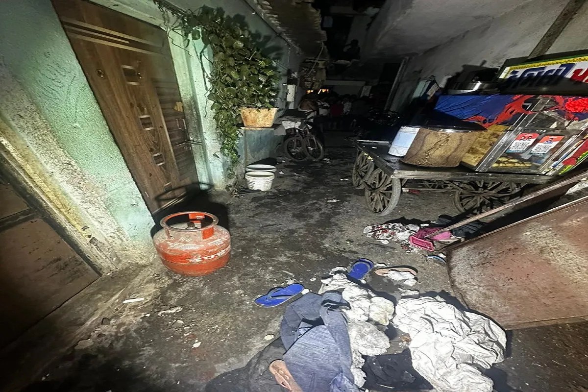 नारणपुरा में गैस सिलेंडर में ब्लास्ट, एक ही परिवार के 5 लोग झुलसे