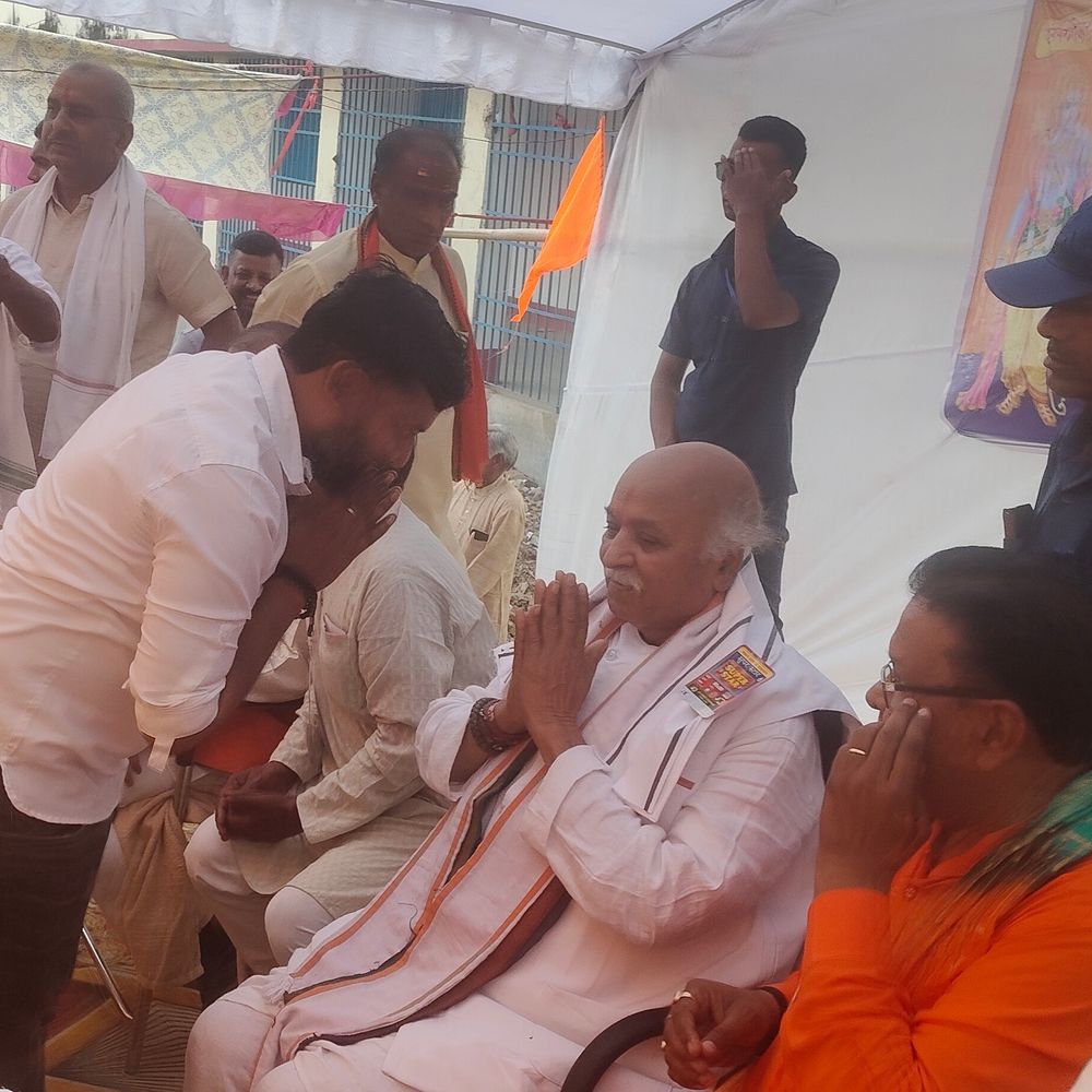 चाकंद में विराट हिन्दू सम्मेलन:प्रवीण तोगड़िया ने सनातन धर्म की एकता पर जोर दिया