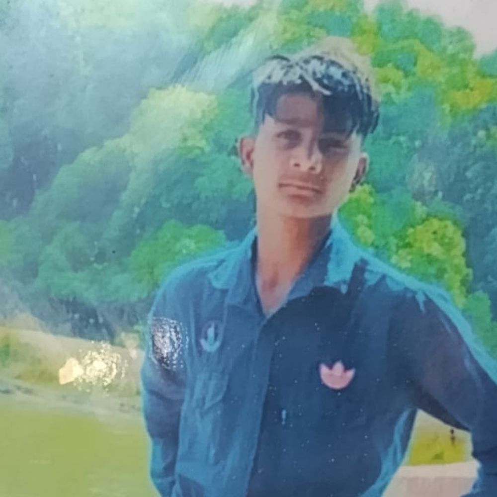 उन्नाव में ट्रैक्टर की टक्कर से युवक की मौत:बाइक सवार साथी गंभीर घायल, चालक की तलाश जारी