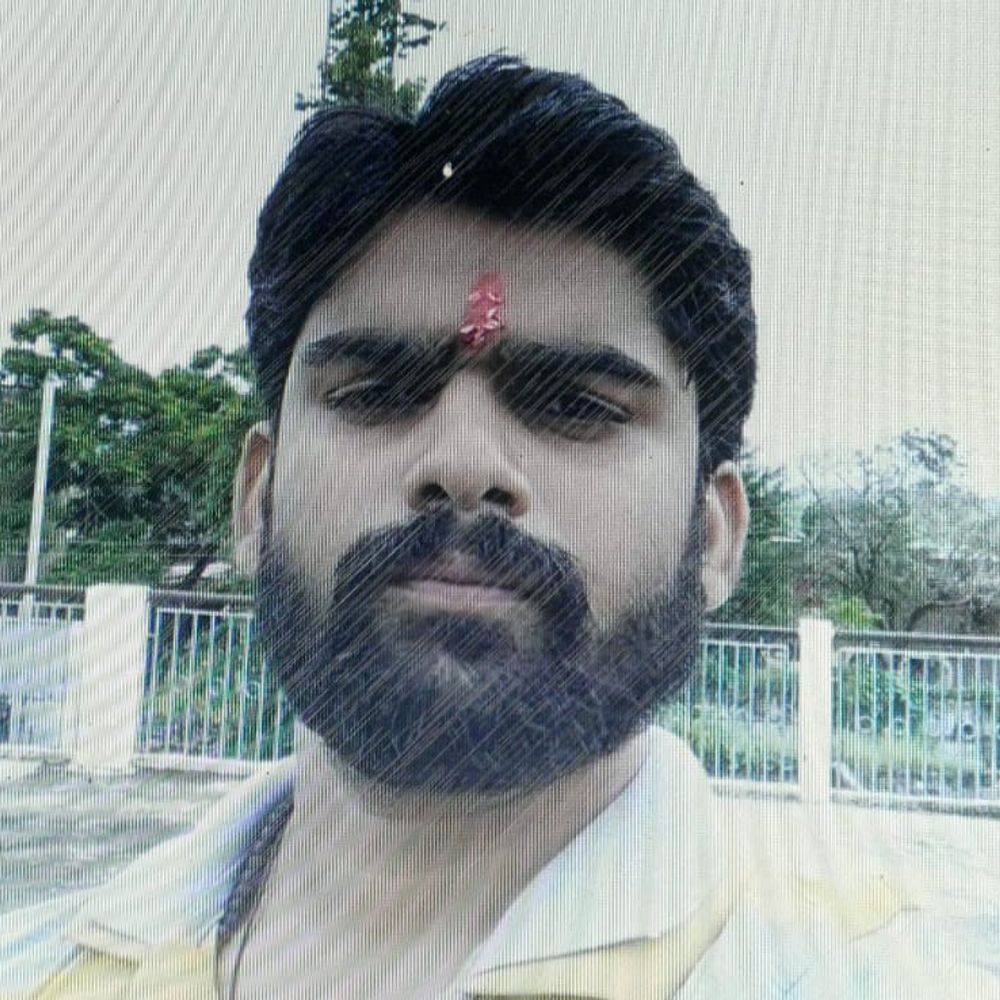 चंदौली में दिनदहाड़े किसान की हत्या का मामला:फार्म हाउस पर मिली संदिग्ध किताब; पुलिस जांच में जुटी