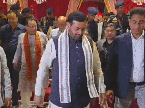 करनाल रिसेप्शन पार्टी में पहुंचे सीएम नायब सैनी:BJP विधायक योगेंद्र राणा के बेटे की शादी खुशी में रखा गया था कार्यक्रम, प्रदेश अध्यक्ष मोहन लाल बड़ौली भी रहे मौजूद