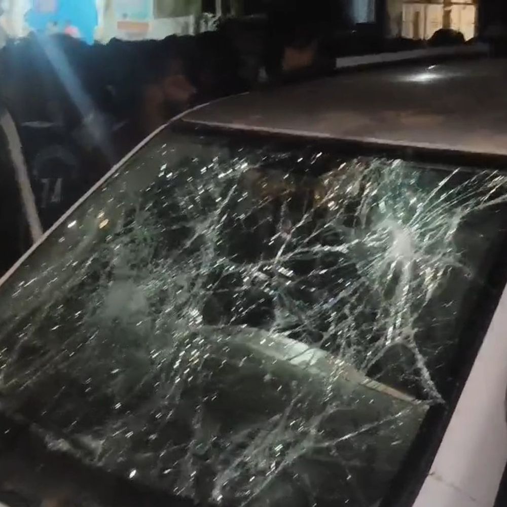 शिवपुरी में कार की टक्कर से दो युवक घायल:एक को घसीटा, गाड़ी से मिली बियर की खाली बोतल, आरोपी गिरफ्तार