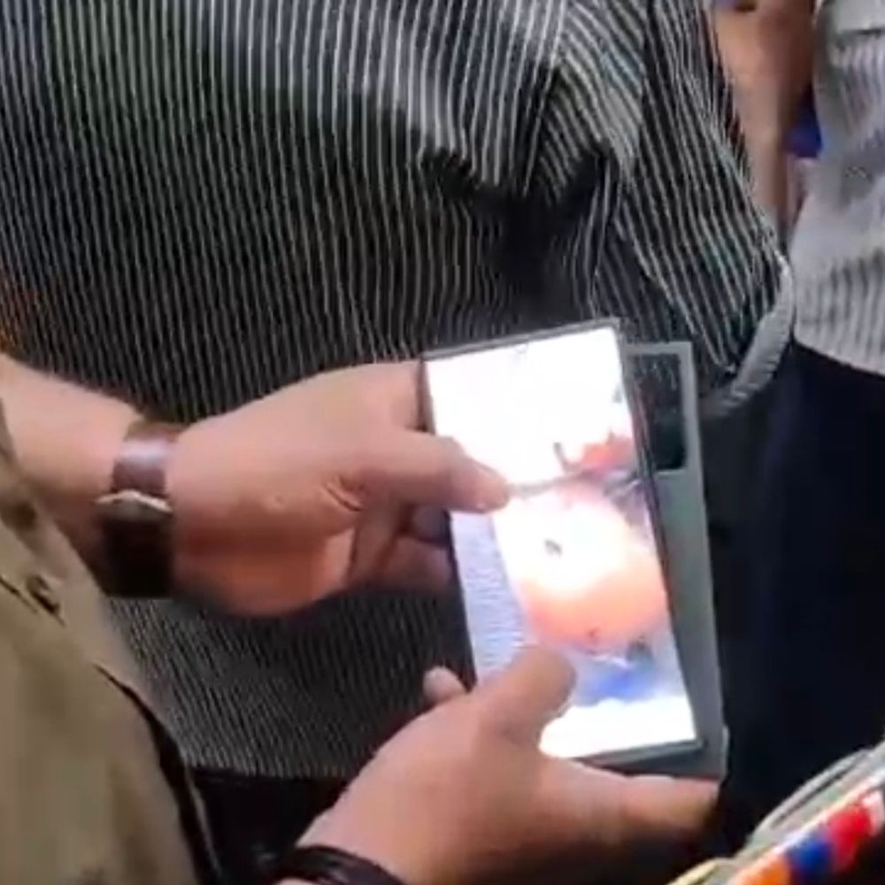 बाराबंकी में अधिवक्ता को मारी गोली:जमीनी विवाद में वारदात, गंभीर हालत में अस्पताल में भर्ती