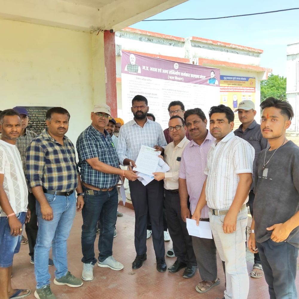 बुकिंग और पेमेंट बाद भी सिलेंडर की होम डिलीवरी नहीं:लोगों ने की शिकायत, एसडीएम ने कहा- 2 अप्रैल से होम डिलीवरी देना जरुरी