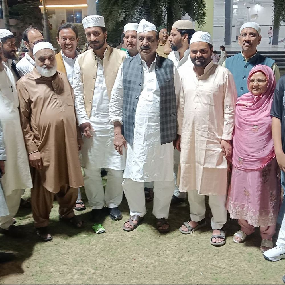 संभल में रोज़ा इफ्तार पार्टी आयोजित:विधायक इकबाल महमूद ने अमन-शांति का संदेश दिया