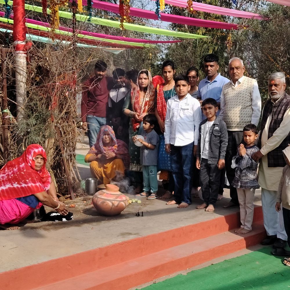 भिवानी के मसानी माता मंदिर में भक्त प्रहलाद विराजमान:वर्षों पुरानी परंपरा निभाने जुटे क्षेत्रवासी, बोले- होली बुराई पर अच्छाई की जीत का प्रतीक