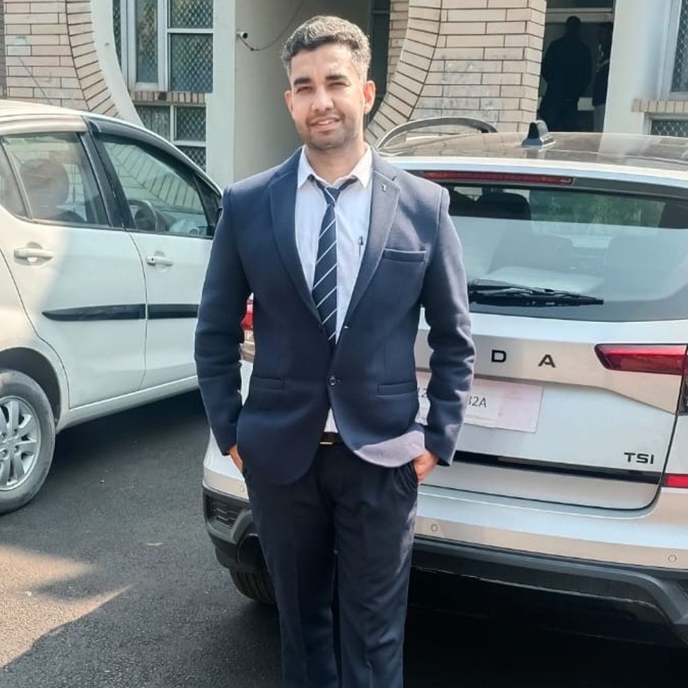 हांसी के मनवीर सिंह असिस्टेंट प्रोफेसर बने:सरकारी स्कूल-कॉलेज से ली शिक्षा; उनके टीचर बोले- ये गर्व की बात