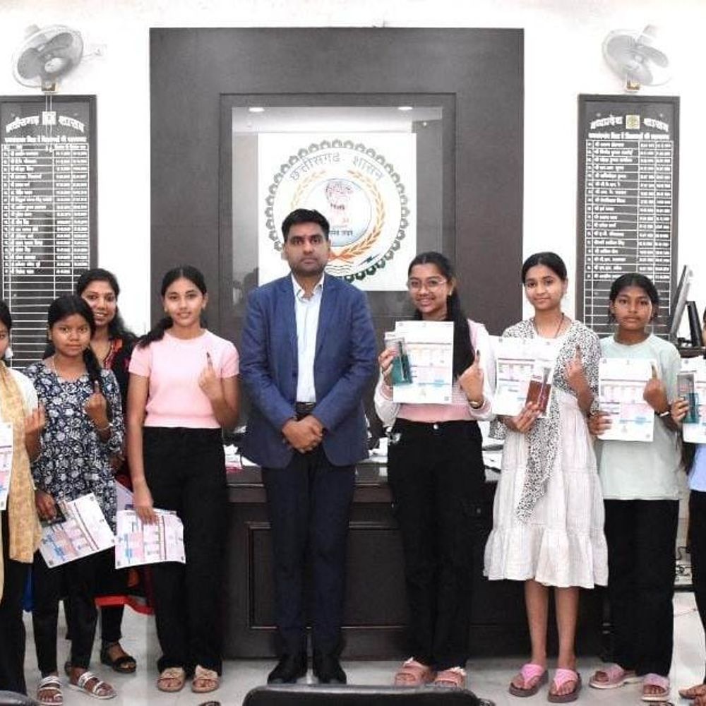 राष्ट्रीय टीकाकरण दिवस पर HPV अभियान का आगाज:कलेक्टर कहा… HPV वैक्सीन आने वाली पीढ़ियों को गंभीर बीमारियों से बचाने का एक सशक्त माध्यम