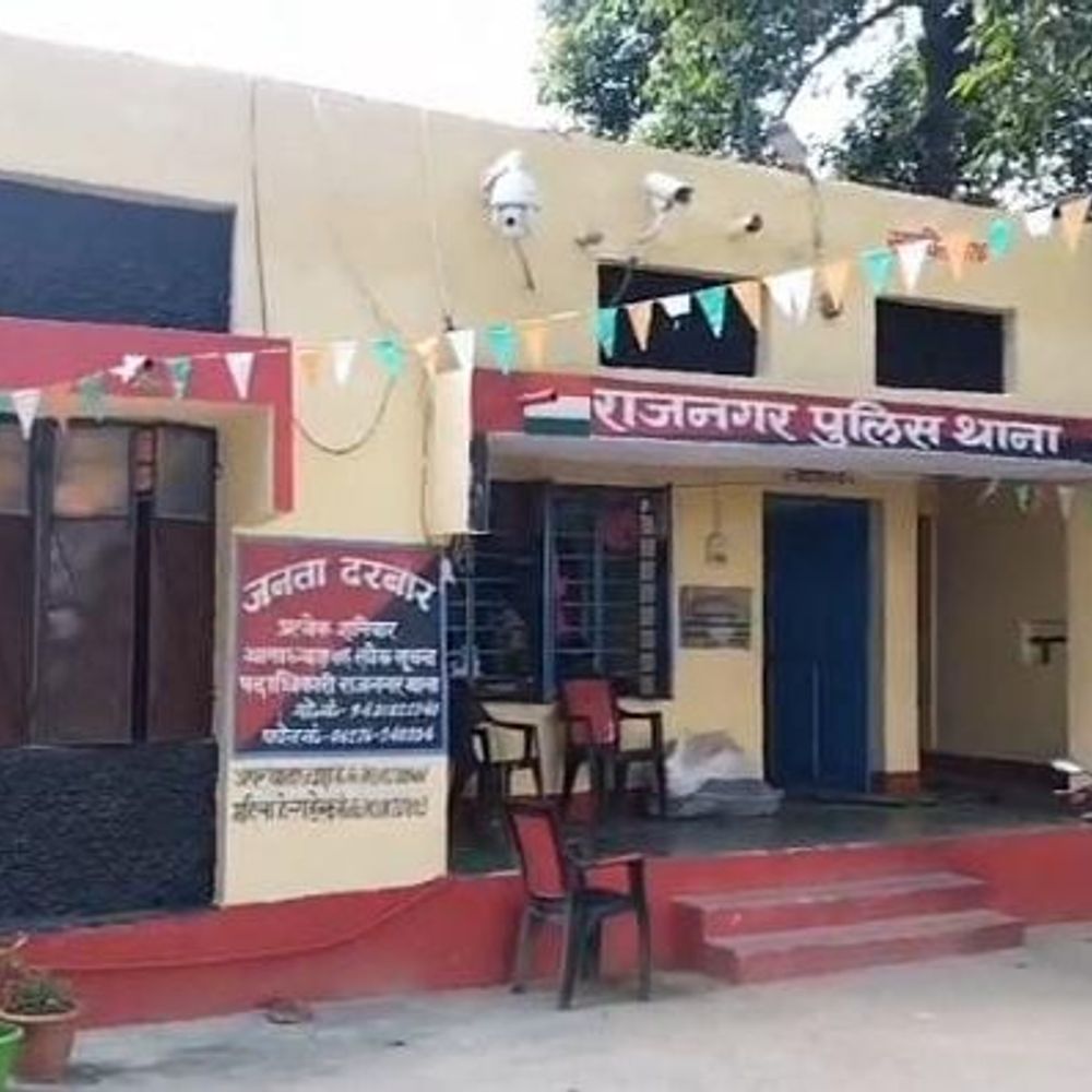 मधुबनी में ट्रैक्टर पलटने से चालक की मौत:अनियंत्रित होने से हुआ हादसा, इकलौता बेटा था