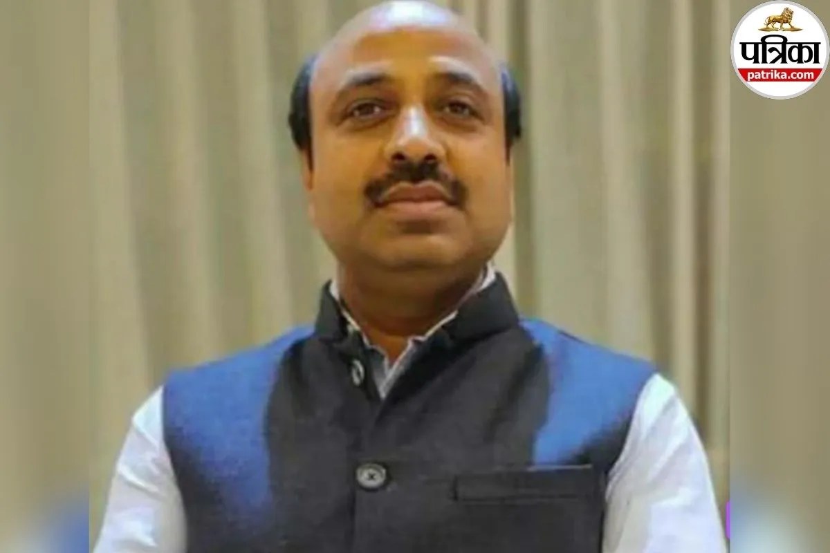 भ्रष्टाचार के दो चेहरे बेनकाब, मदरसा वेतन कांड समेत 14 आरोपों पर संयुक्त निदेशक बर्खास्त, सहकारिता अफसर पर आय से अधिक संपत्ति की एफआईआर