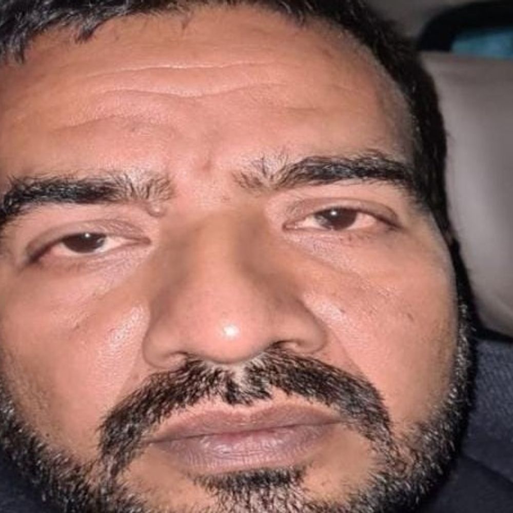 सीवान का कुख्यात अयूब खान मुजफ्फरपुर से गिरफ्तार:बिहार पुलिस और एसटीएफ ने पकड़ा, रेड में पिछले साल घर से एके-47 मिली थी