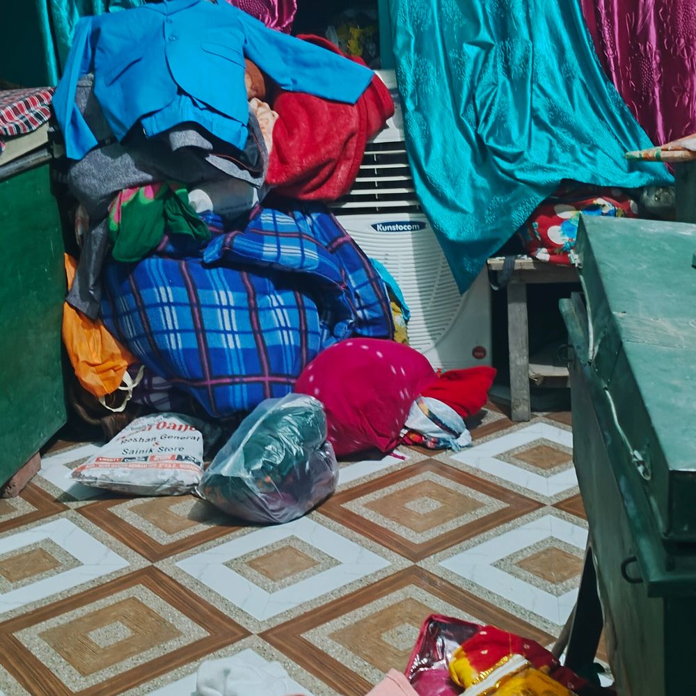 जिला जज के स्टेनो के घर लाखों की चोरी:बिजनौर में बंद मकान का ताला तोड़कर ले गए जेवर और नकदी