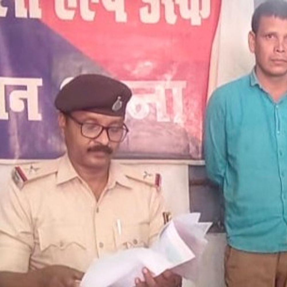 शेखपुरा में शराब कारोबारी गिरफ्तार:2017 के मामले में वांछित, होली पर घर आने की मिली थी सूचना