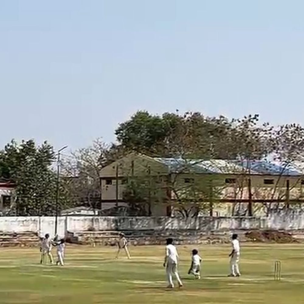 धार ने अलीराजपुर को 9 विकेट से हराया:खरगोन में अंडर-13 क्रिकेट प्रतियोगिता, रचित ने लिए 5 विकेट