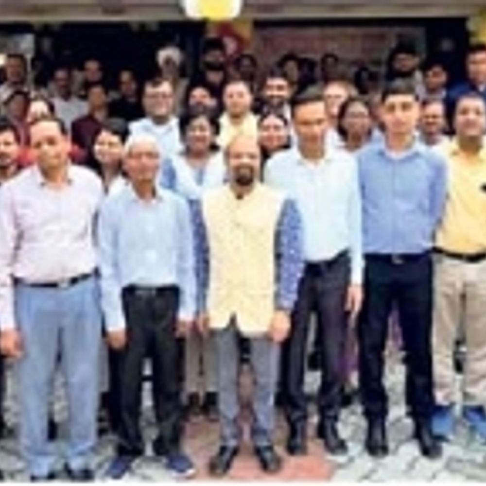 आधुनिक तकनीक और संसाधनों से काम आसान