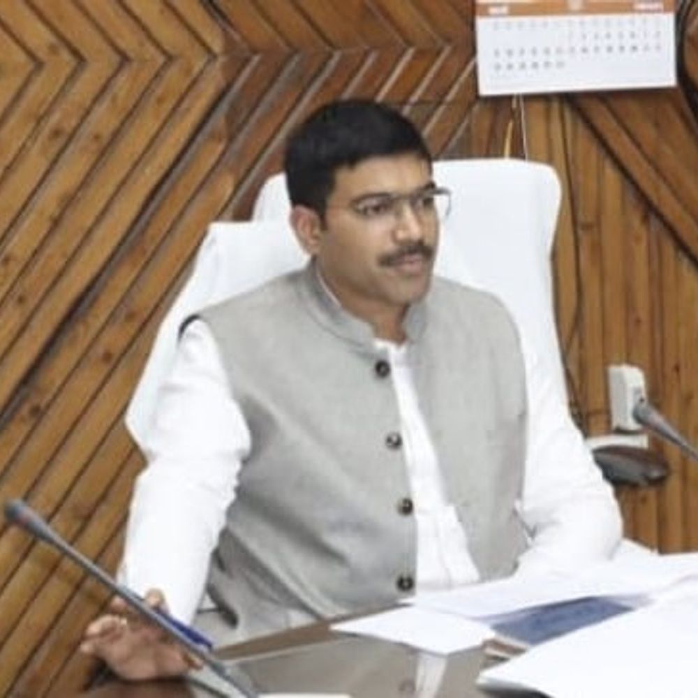 सहारनपुर में 20 अपंजीकृत होटलों पर कार्रवाई:डीएम ने पंजीकरण न होने पर बंदी के दिए आदेश